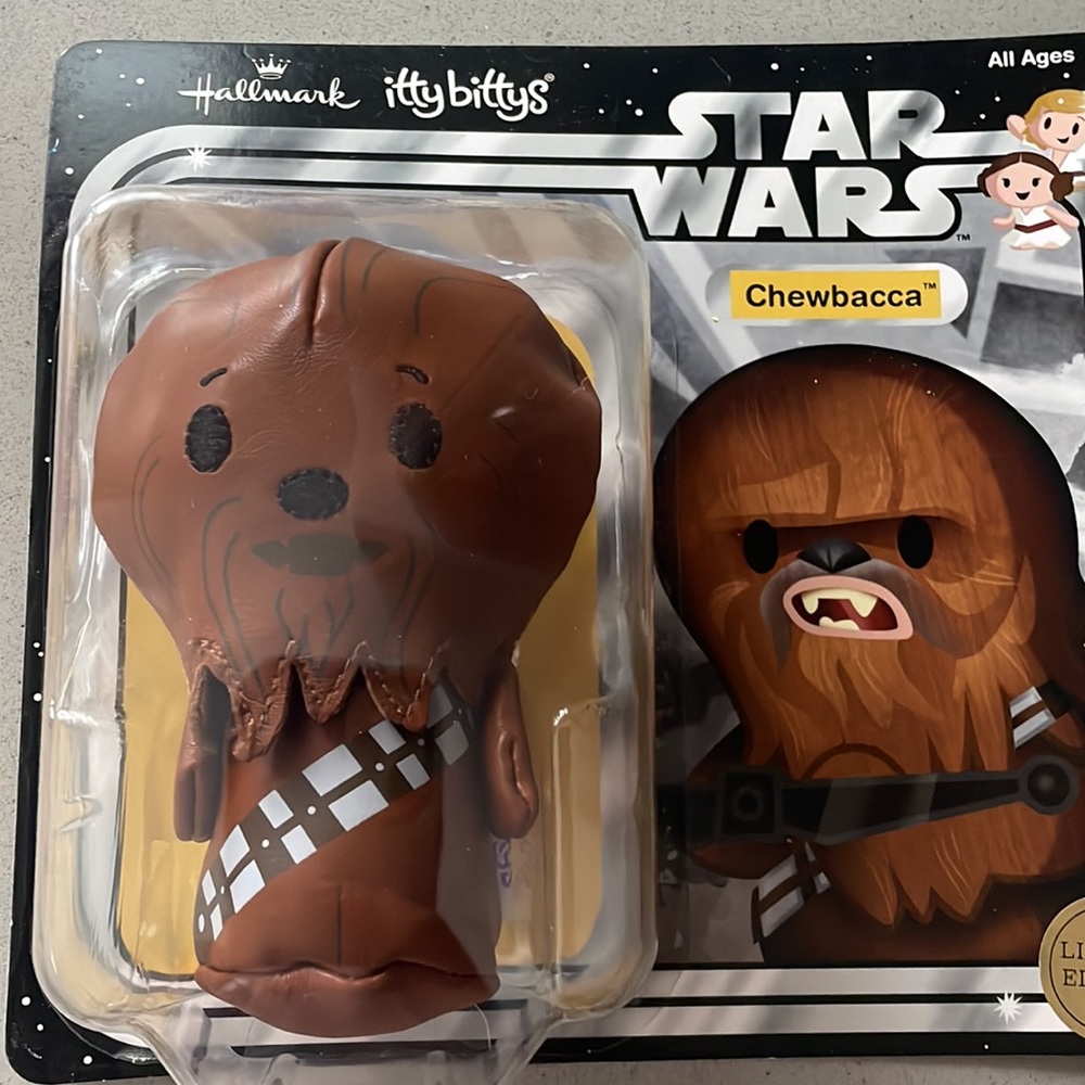NWT Hallmark itty bittys Chewbacca limited edition - Picture 2 of 3